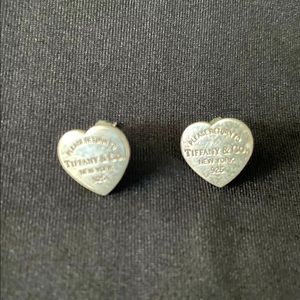 Tiffany & Co heart tag stud earrings. Silver. Mini